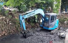 Pengerukan Sungai Jakarta Digenjot, Antisipasi Banjir Akibat Cuaca Ekstrem
