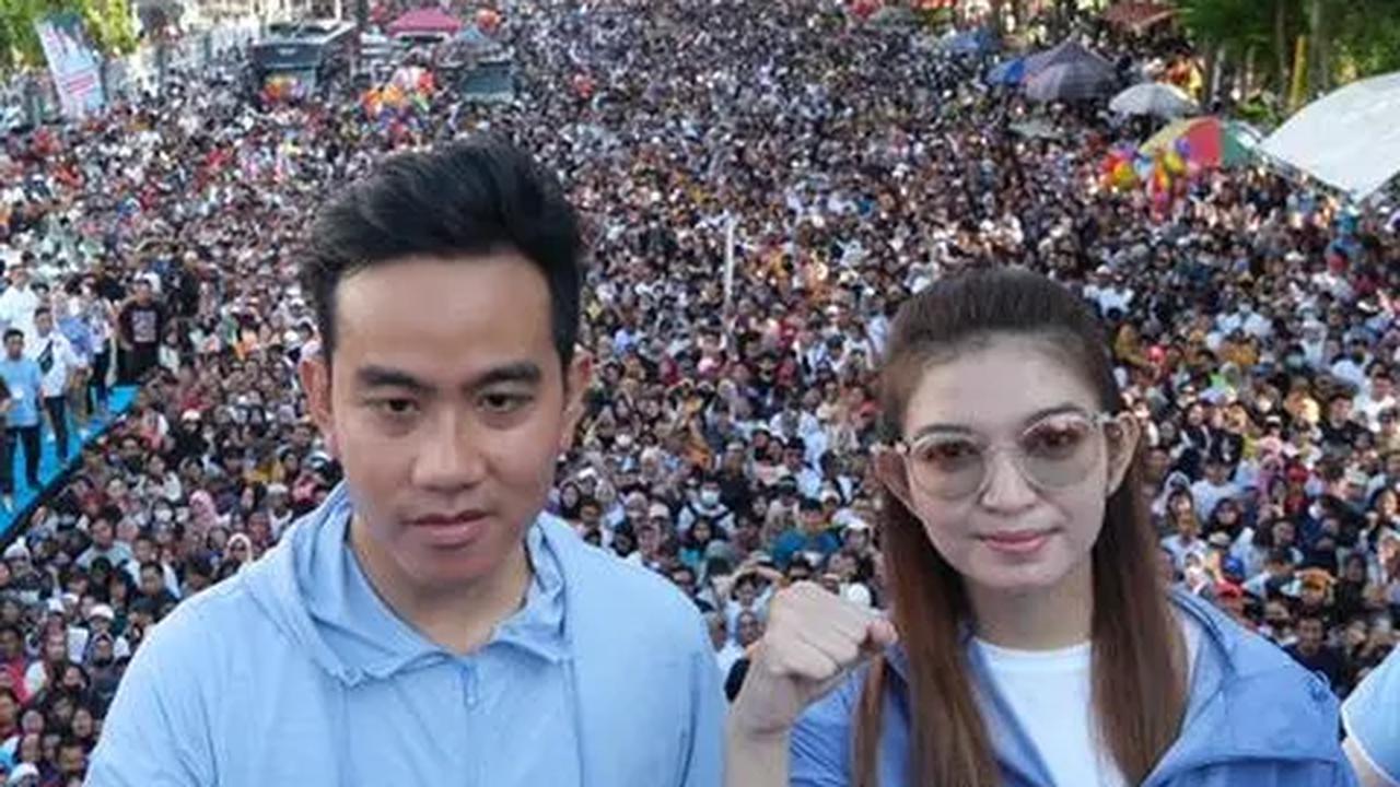 VIDEO: Orasi Selvi Dampingi Sang Suami Gibran Kampanye Depan Emak-Emak Tanah Abang