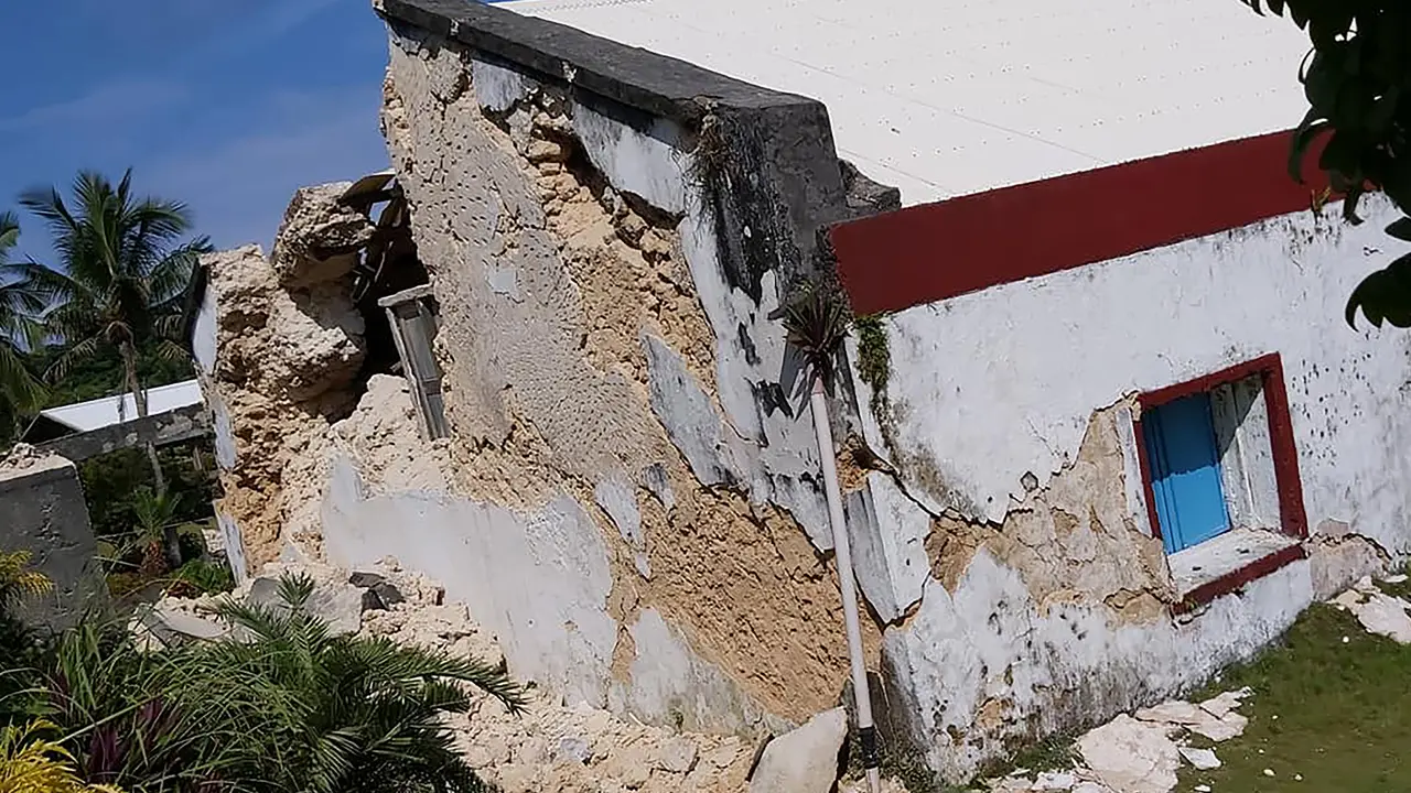 Penampakan Kerusakan Akibat Gempa Kembar di Filipina