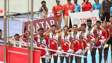 Tim dayung putra Indonesia meraih medali emas pada nomor ringan delapan putra Asian Games 2018, di Palembang, Jumat (24/8/2018). (Bola.com/Riskha Prasetya)