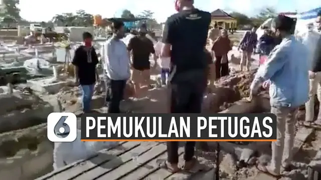 Terjadi insiden pemukulan terhadap petugas pemakaman Covid-19. Karena keluarga korban tidak terima jenazah keluarganya dimakamkan secara prosedur Covid-19.