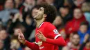 Gelandang Manchester United, Marouane Fellaini merayakan selebrasi usai mencetak gol ke gawang Tottenham saat Laga Liga Premier Inggris di Stadion Old Trafford, Inggris(15/3/15). Manchester United menang 3-0 atas Tottenham Hotspur. (Reuters/Carl Recine)
