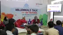 Dirut Telkomsel Emma Sri Martini (kanan)dan Direktur Sales Telkomsel Ririn Widaryani (kiri) saat menjadi pembicara dalam Millennials Talk di Bandung, (26/9/2019). Millennials Talk memberikan kesempatan para milenial harapan dan masukan terhadap pelayanan Telkomsel. (Liputan6.com/HO/Ady)