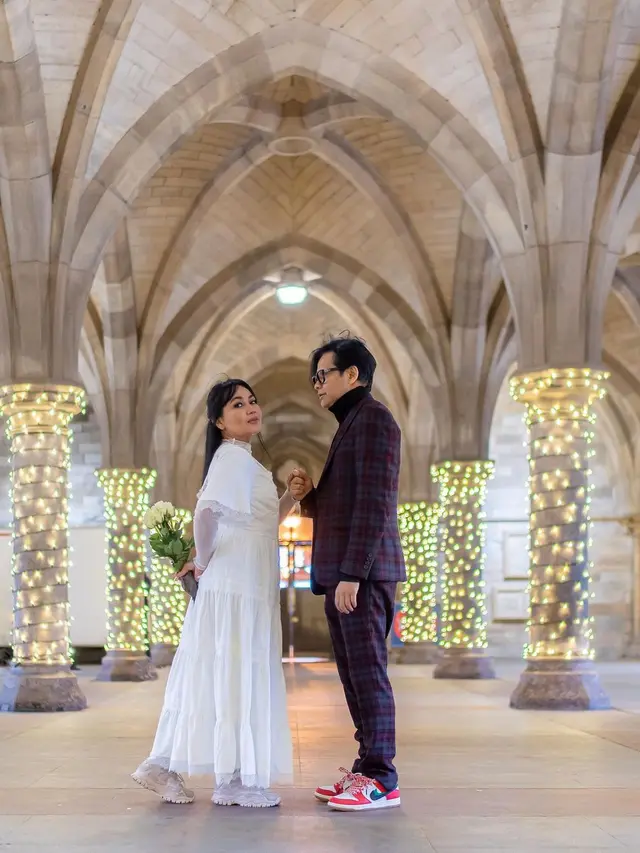 Anniversary ke-28 Armand Maulana dan Dewi Gita