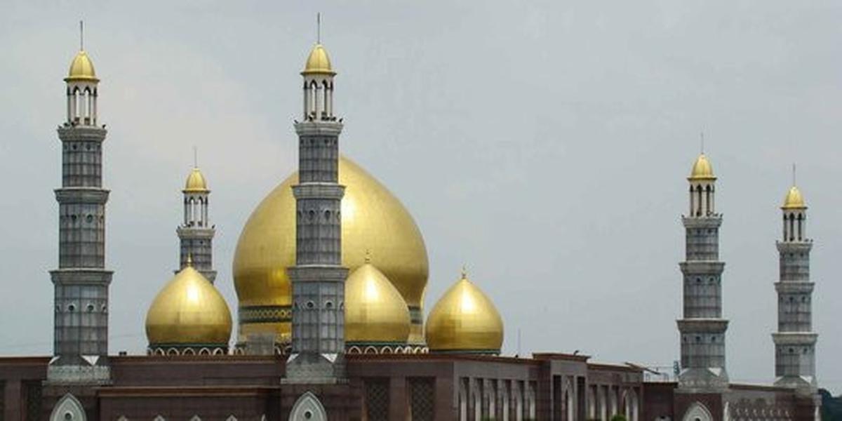 Masjid kubah emas di Depok