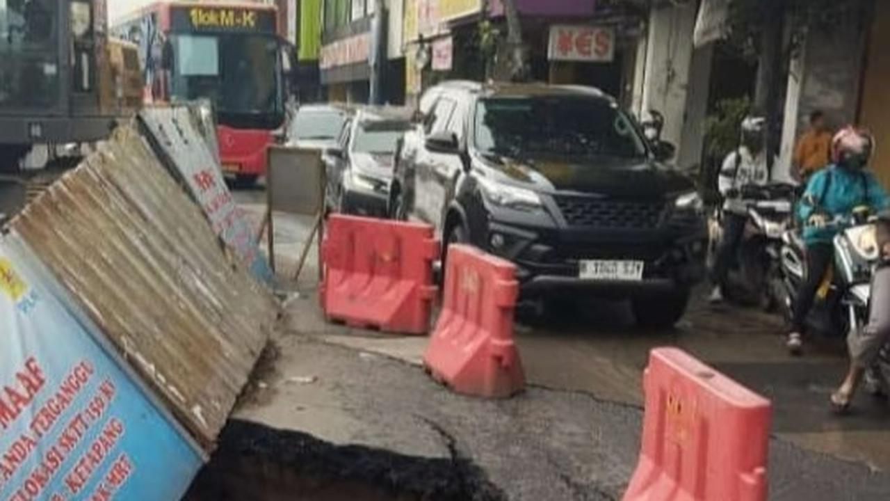 Jalan Ambles di Jakarta Barat, PT MRT Berdalih Bukan Dampak Pengerjaan Proyek