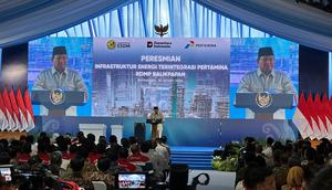 Presiden Prabowo Subianto meresmikan megaproyek RDMP Balikpapan di Balikpapan, Kalimantan Timur, Selasa (12/1/2025). (Liputan6.com/Nanda)