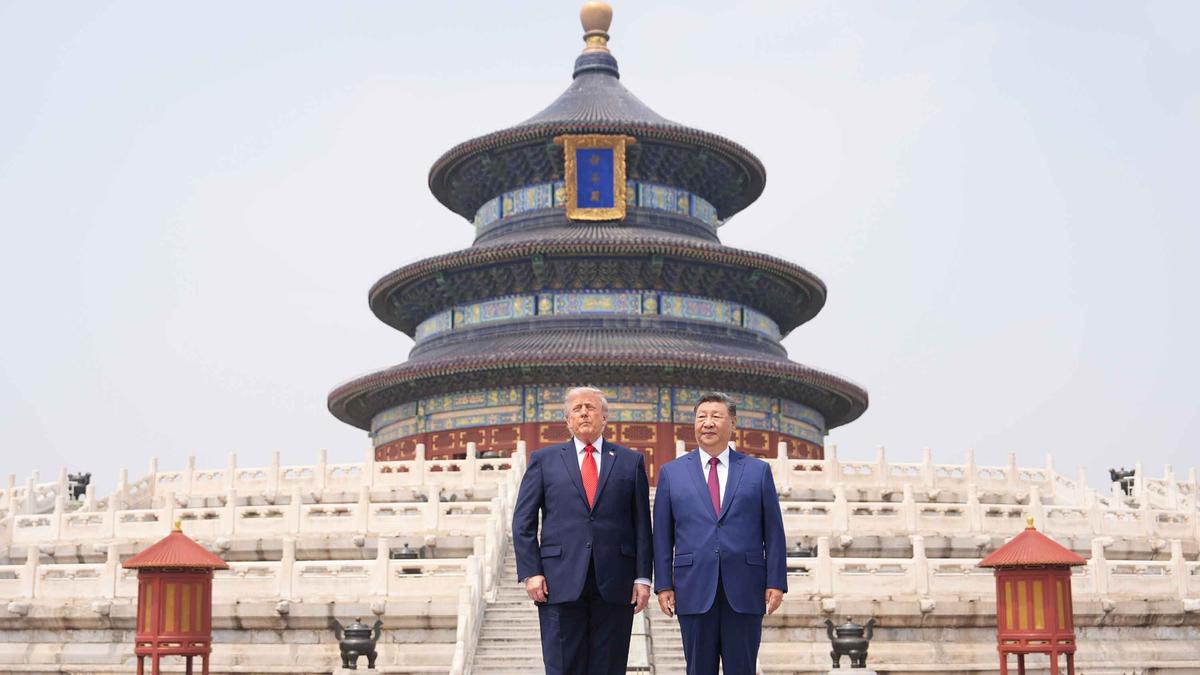 Trump Sebut China Bakal Beli Minyak Amerika Serikat