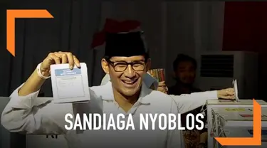 Cawapres Nomor Urut 02, Sandiaga Uno datang ke TPS 002, Kebayoran Baru, Jakarta Selatan untuk melakukan pencoblosan pada Pemilu 2019.