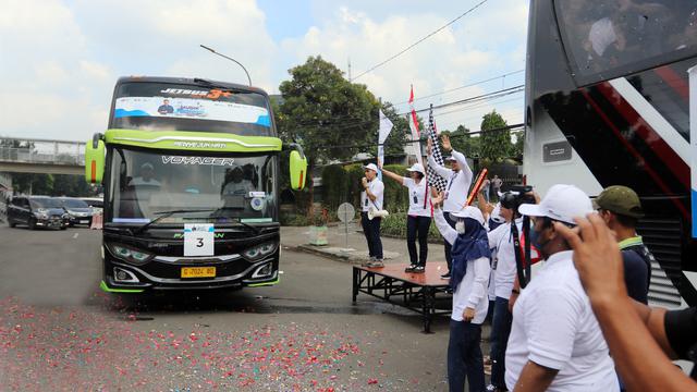 PT ASABRI (Persero) lepas peserta pemudik sebanyak 200 orang tujuan Kota Cirebon dan Tasikmalaya lewat Program Mudik bersama BUMN 2023 secara gratis