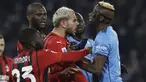 AC Milan kembali menggusur Inter Milan dari puncak klasemen sementara Liga Italia usai menang 1-0 atas Napoli di pekan ke-28 lewat gol tunggal Olivier Giroud, Minggu (6/3/2022). Tertinggal dua poin, Inter memiliki satu laga sisa lebih banyak dibanding AC Milan. (LaPresse via AP/Alessandro Garofalo)