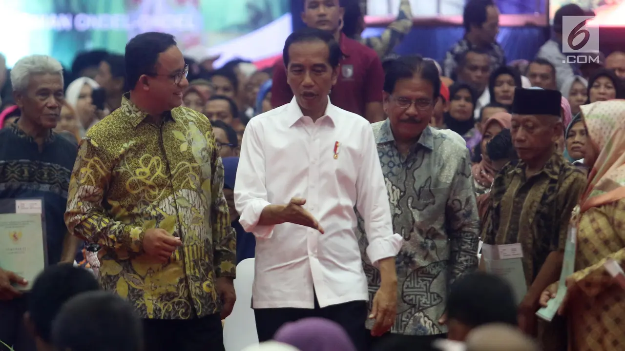 Jokowi Bagikan 3.000 Sertifikat Tanah di Pasar Minggu