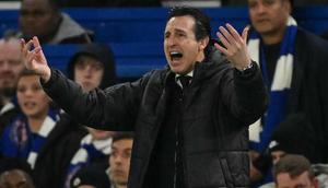 Manajer Aston Villa asal Spanyol, Unai Emery, bereaksi selama pertandingan Liga Inggris antara Chelsea dan Aston Villa di Stamford Bridge, London, pada 27 Desember 2025. (Glyn KIRK/AFP)