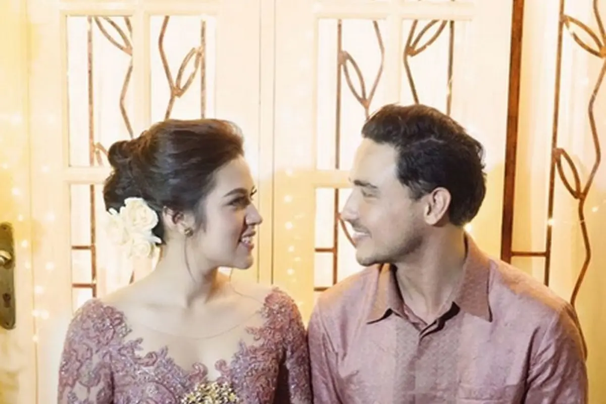 [Bintang] Raisa dan Hamish Daud