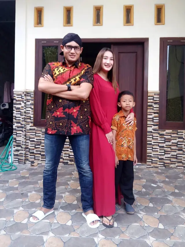 6 Potret Ayu Brylian Kakak Ipar Nella Kharisma