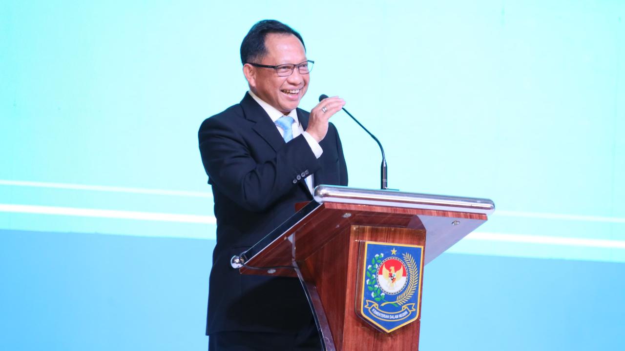 Mendagri Tito Keberatan Polri di Bawah Kemendagri