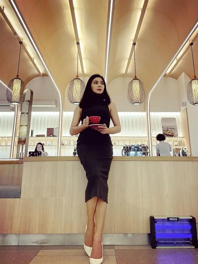 6 Potret Terbaru Pemeran Miss Janet 'Putih Abu-Abu', Kini Sibuk Momong Buah Hati