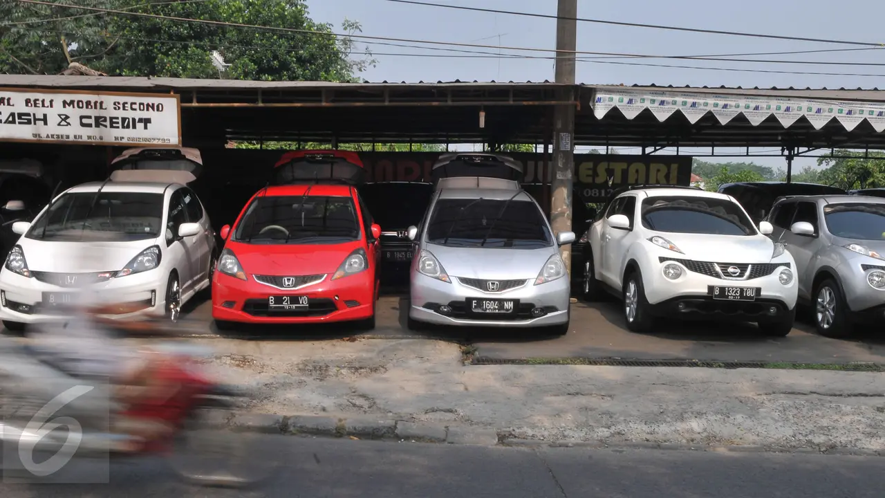 20150701-Permintaan Mobil Bekas Masih Lesu Jelang Lebaran-Depok 3