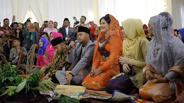 [Bintang] Pesta Adat Kahiyang Ayu