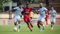 BRI Liga 1: Soal Formasi 3 Bek di PSS, Phil Ofosu-Ayeh: Yang Penting Hasil Akhir