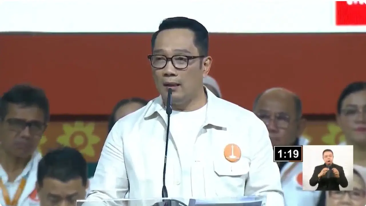 Calon Gubernur (Cagub) nomor urut 1 Ridwan Kamil saat debat kedua Pilgub Jakarta 2024.