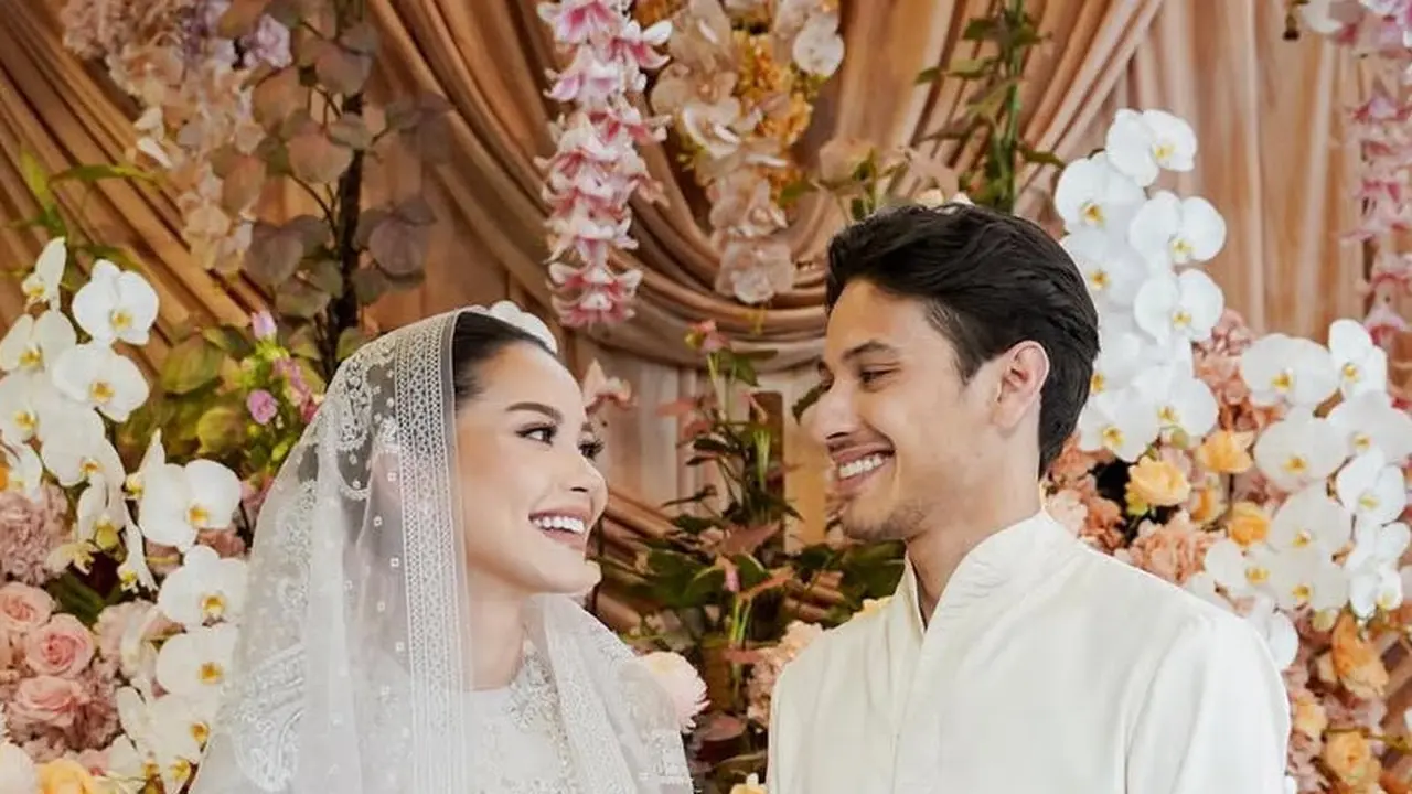 Andhika Adik Laki-Laki Alyssa Daguise Kenakan Beskap saat Siraman hingga Jadi Wali Nikah sang Kakak