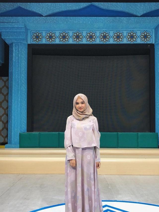 Potret 5 Pemeran Sinetron Dari Jendela SMP Tampil Berhijab, Bikin Pangling