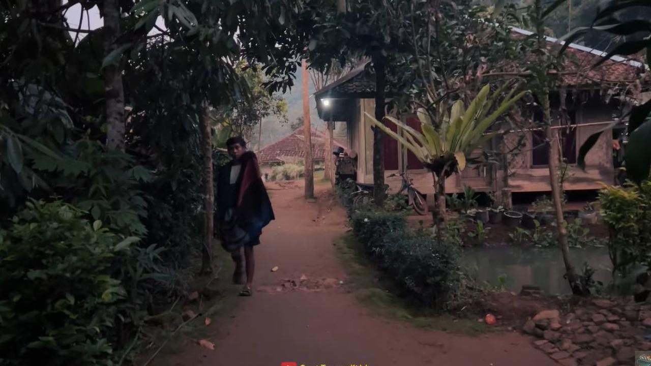 Warga Sudah Beraktivitas Sejak Pagi Buta