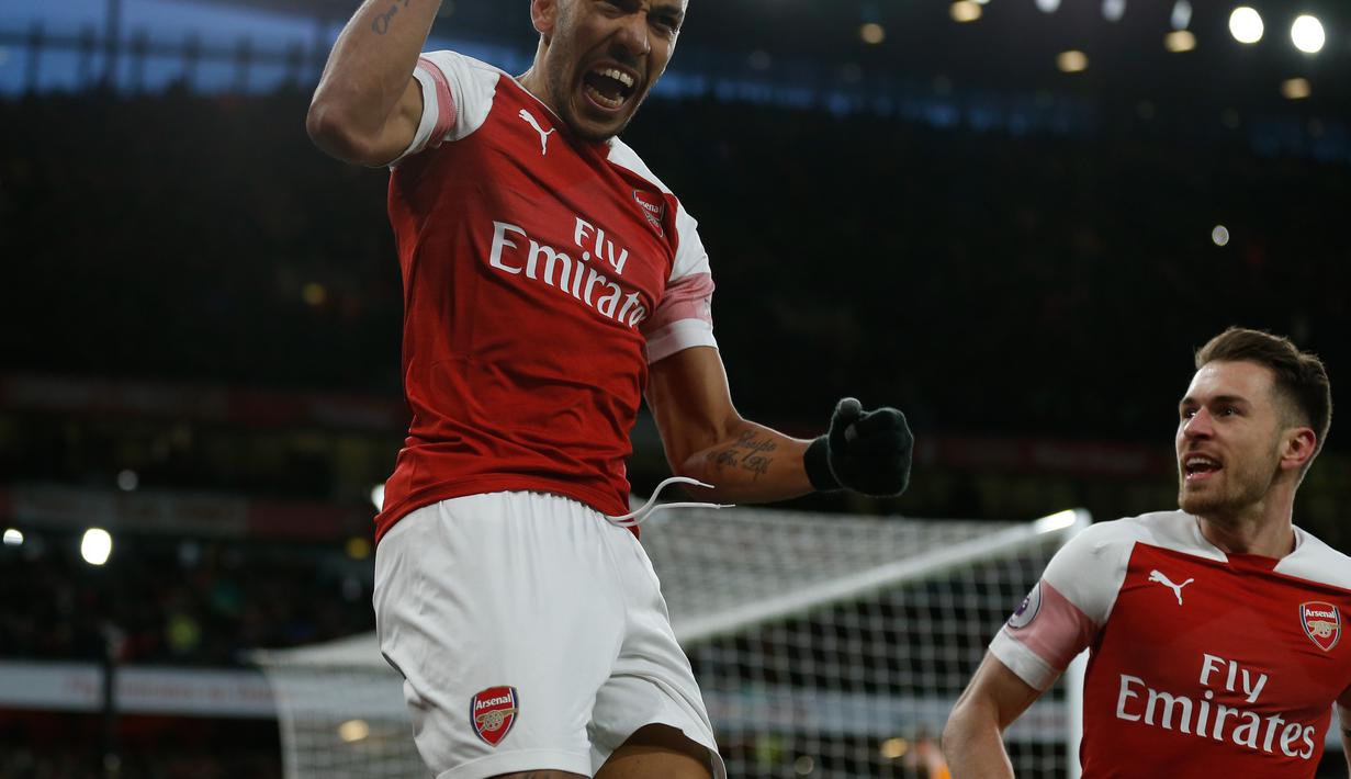3. Pierre-Emerick Aubameyang (Arsenal) - 17 gol dan 4 assist (AFP/Ian Kington)