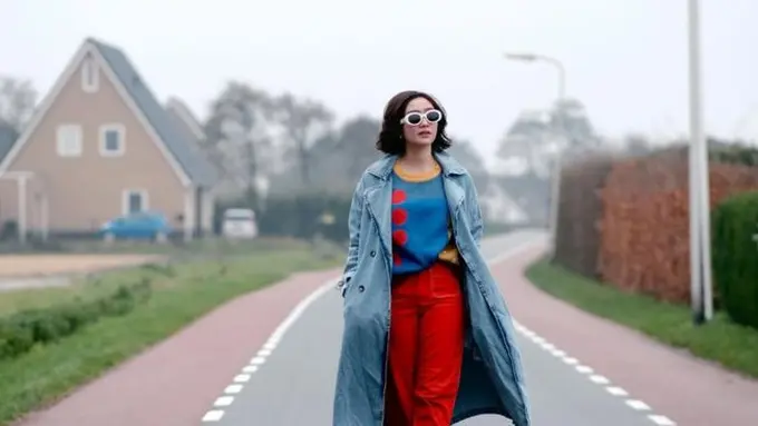 Gaya Febby Rastanty saat Liburan di Luar Negeri. (instagram/febbyrastanty)