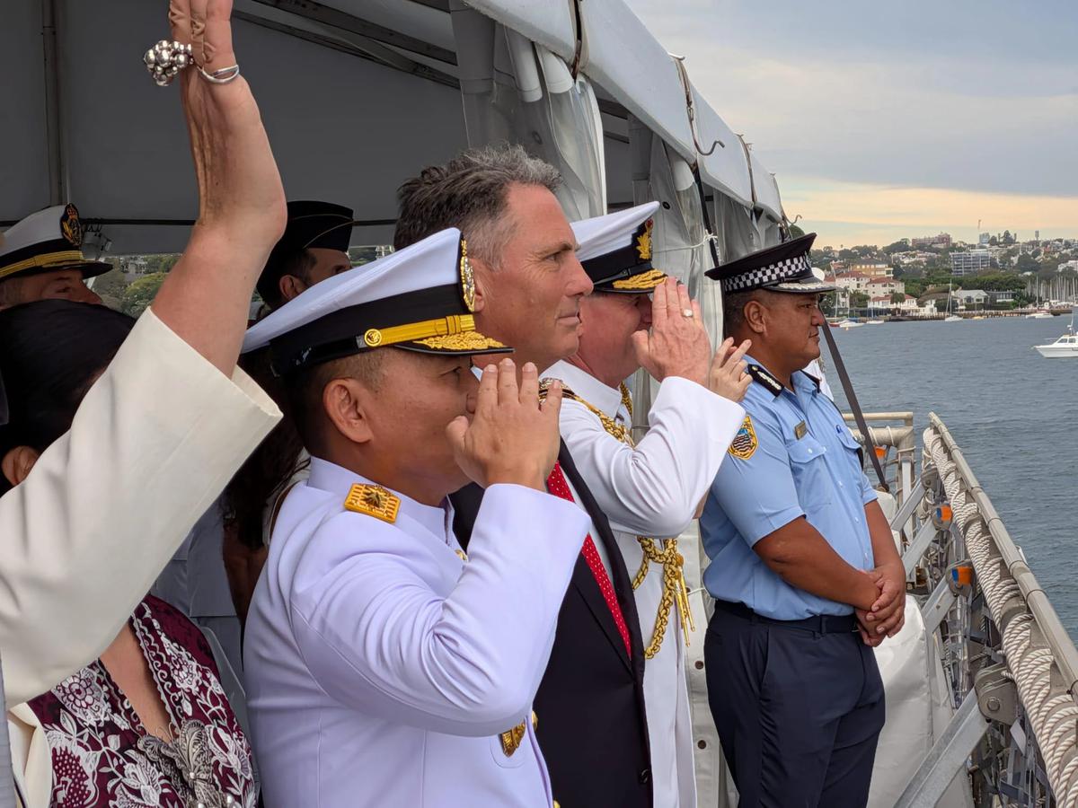 FOTO: KRI Raden Eddy Martadinata-331 Ikuti IFR dan Latma Kakadu 2026 di Australia