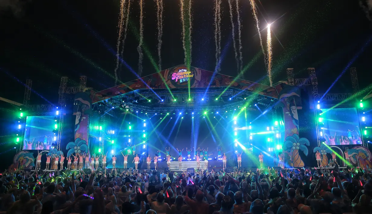 Shani menuturkan bahwa keputusannya bergabung JKT48 pada sembilan tahun yang lalu adalah langkah tepat dalam kariernya. [Fimela.com/Adrian Utama Putra]