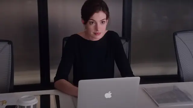 Anne Hathaway (Youtube/WarnerBrosPictures)