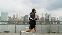 4 Celana Olahraga Pria Keren Buat Tampil Makin Sporty, Nyaman Dipakai Saat Workout!