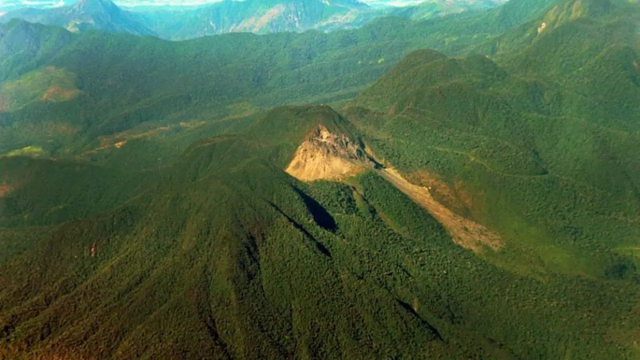 6 fakta menarik Gunung Anak Ranakah @florestourism