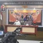 Jajaran Sat Reskrim Polres Bantul berhasil membekuk pengirim sate beracun yang menewaskan Naba Dwi Prasetya (8), bocah asal Padukuhan Salakan Kalurahan Bangunharjo Kapanewonan Sewon Bantul, putra pengemudi ojek online Bandiman (36). (Liputan6.com/ Hendro)