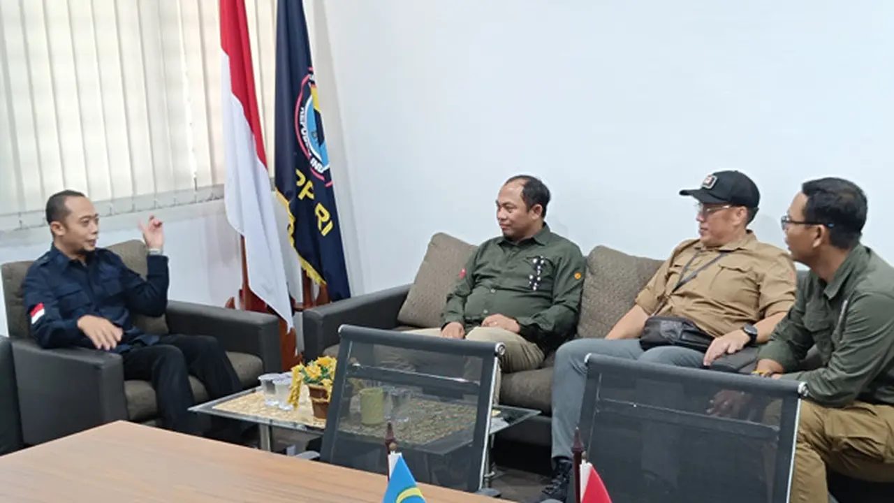 Manggala Agni Perkuat Patroli Karhutla di Wilayah Perbatasan Kalimantan Barat