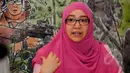 Nurul Iman Anwar, putri pemimpin oposisi Malaysia Anwar Ibrahim saat menjelaskan kepada wartawan tentang kriminalisasi yang dihadapi ayahnya di kantor KontraS, Jakarta, Sabtu (4/4/2015). (Liputan6.com/Yoppy Renato)  