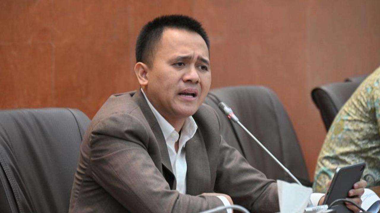 VIDEO: Mufti PDIP Blak-blakan Tarif Listrik Naik Usai Diskon: PLN Melindungi Atau Rampok Duit Rakyat?