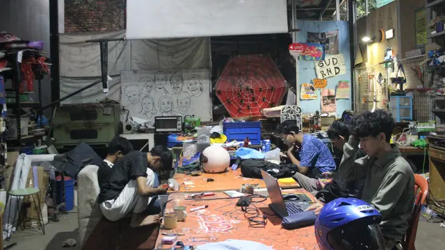 Anggota Komunitas GudRnD