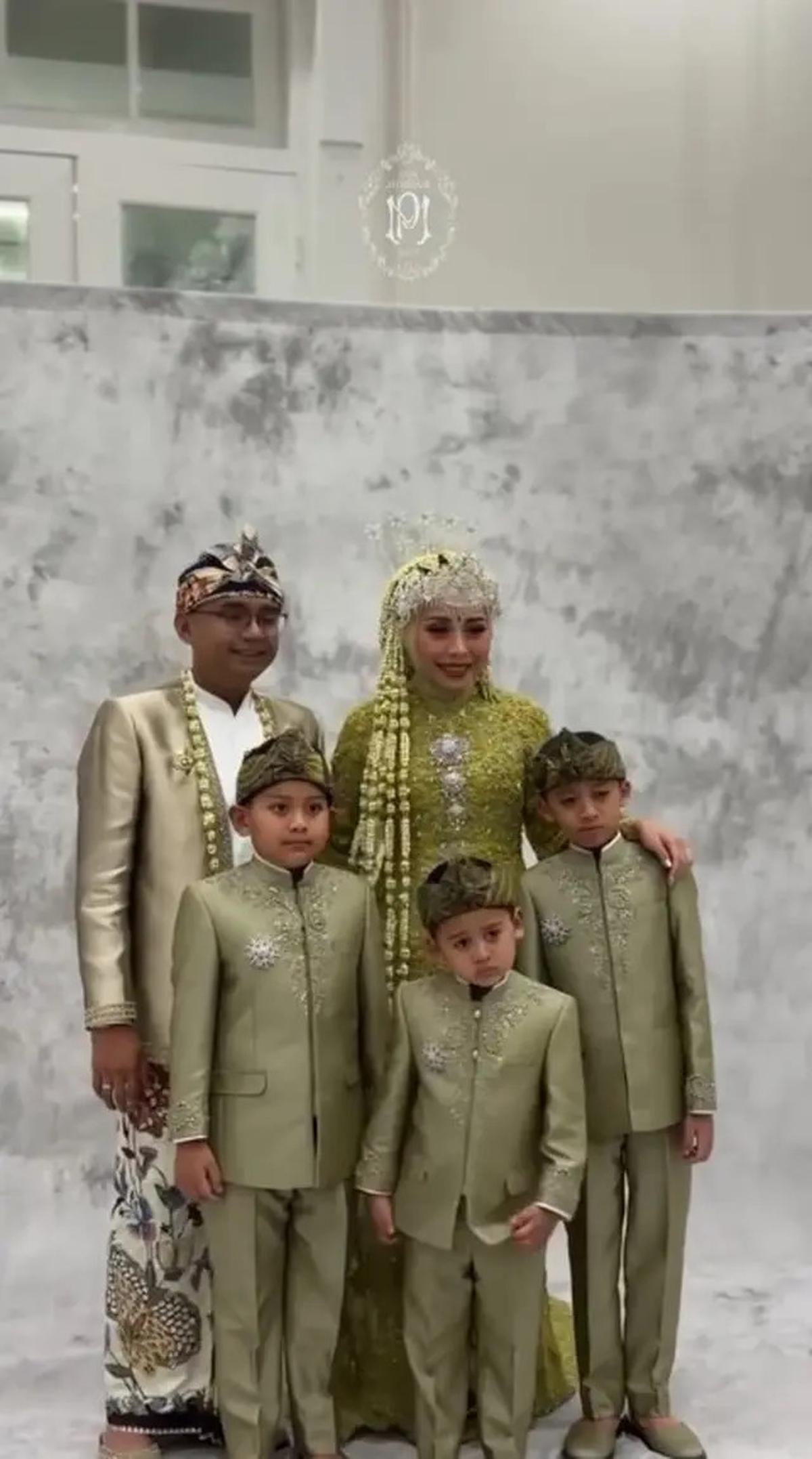 Potret Detail Kebaya Pernikahan Putri Karlina Menantu Dedi Mulyadi, dari Akad hingga Resepsi