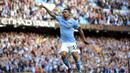 Pemain Manchester City, Gabriel Jesus  merayakan golnya ke gawang Stoke City pada lanjutan Premier League di Etihad Stadium, Manchester, (14/10/2017). City menang 7-2.  (Mike Egerton/PA via AP)