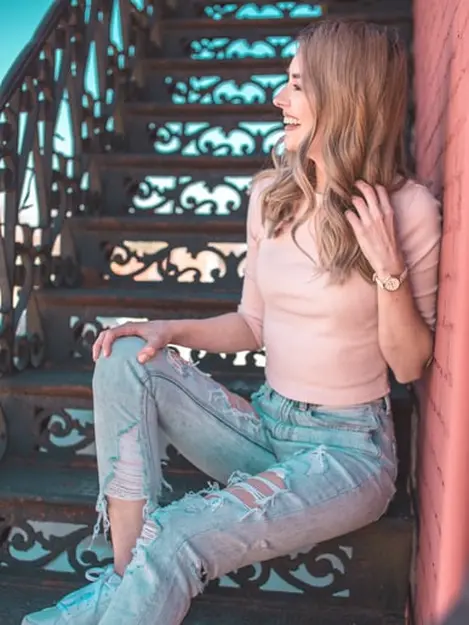 9 Arti Mimpi Celana Sobek Yang Diyakini Membawa Rezeki - Lifestyle  Fimela.com