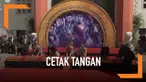 Enam tokoh asli film Avengers mendapat kehormatan cetak tangan di depan TCL Chinese Theatre. Cetak tangan dilakukan sehari usai Avengers: Endgame tayang perdana di Los Angeles.