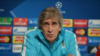 Manajer Manchester City, Manuel Pellegrini, memastikan timnya tak akan diperkuat enam pilar saat menjamu Borussa Munchengladbach di Liga Champions, Rabu (9/12/2015) dini hari WIB. (EPA/Peter Powell).