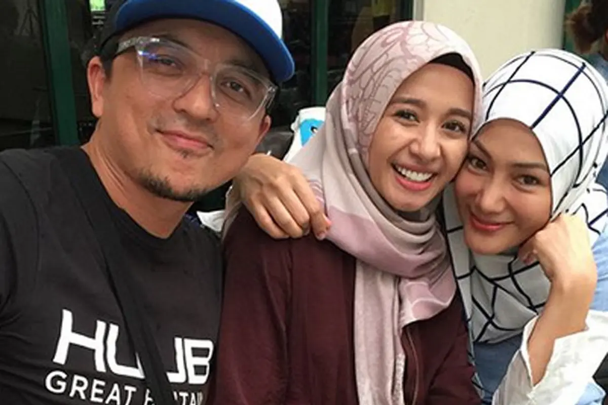 [Bintang] Laudya Cynthia Bella, Engku Emran dan Erra Fazira