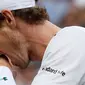 Andy Murray gagal mempertahankan gelar pada turnamen Wimbledon pupus sudah setelah takluk dari di perempat final, Rabu (12/7/2017). (AP Photo/Kirsty Wigglesworth)