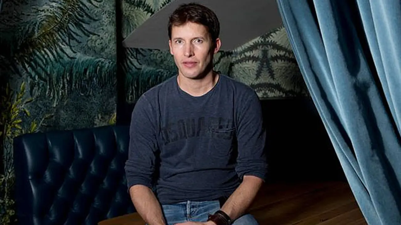 james-blunt-131019b.jpg