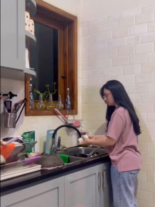 Dapur rumah Asmirandah