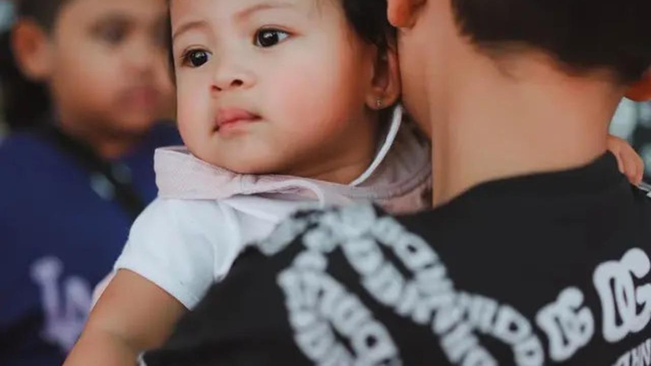 Baby Lily, Anak Raffi Ahmad dan Nagita Slavina, Siap Menyambut 2025 dengan Senyum Menggemaskan!
